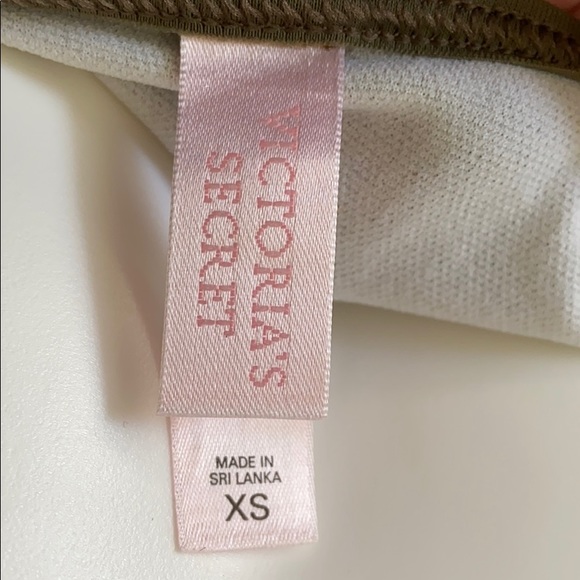 Victoria’s Secret gray bikini - Picture 5 of 5